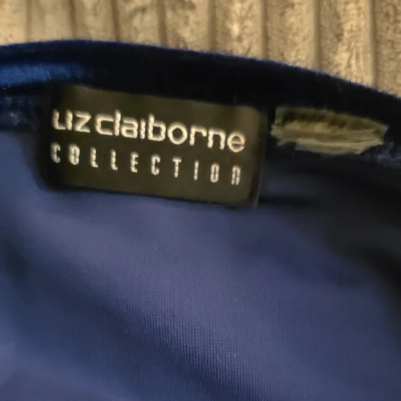 Liz Claiborne Royal Blue Velvet Short Sleeve Top - Picture 3 of 3
